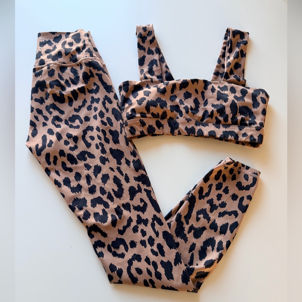 ALLFENIX Leopard Print Women's Leggings and Top Set